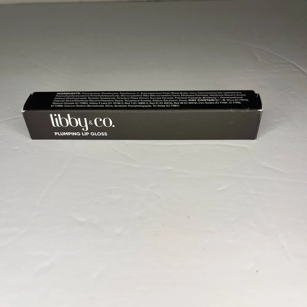 libby & co. Plumping Lip Gloss Berry Pout‎ 0.128 oz New